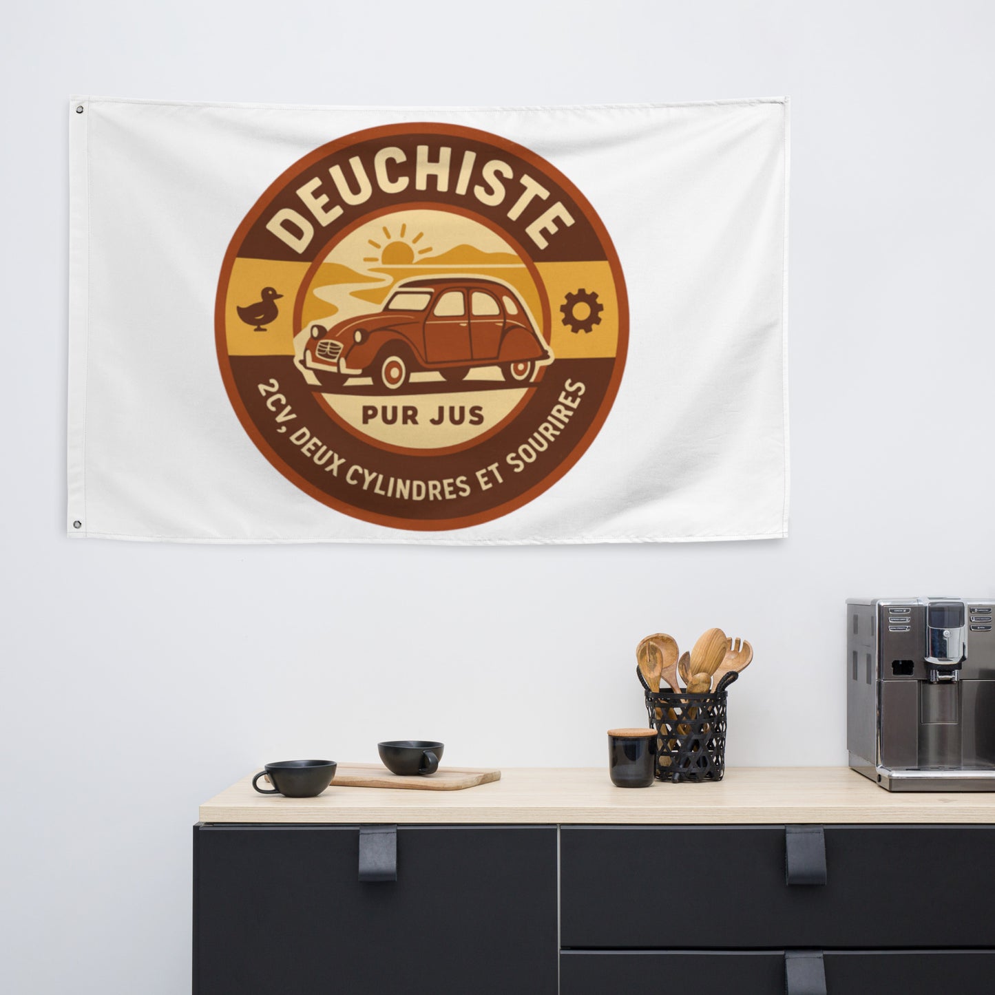 Vlag “Deuchiste Pur Jus” – Wapperend eerbetoon aan de 2CV