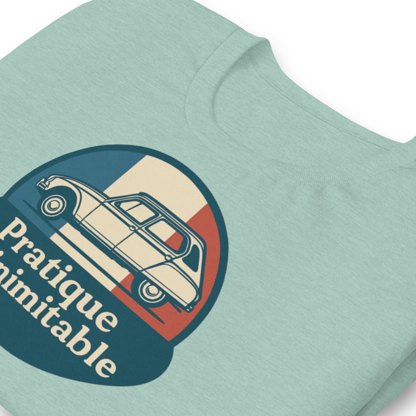 👕 T-shirt “Pratique et Inimitable” – Voor Dyane-liefhebbers met Stijl