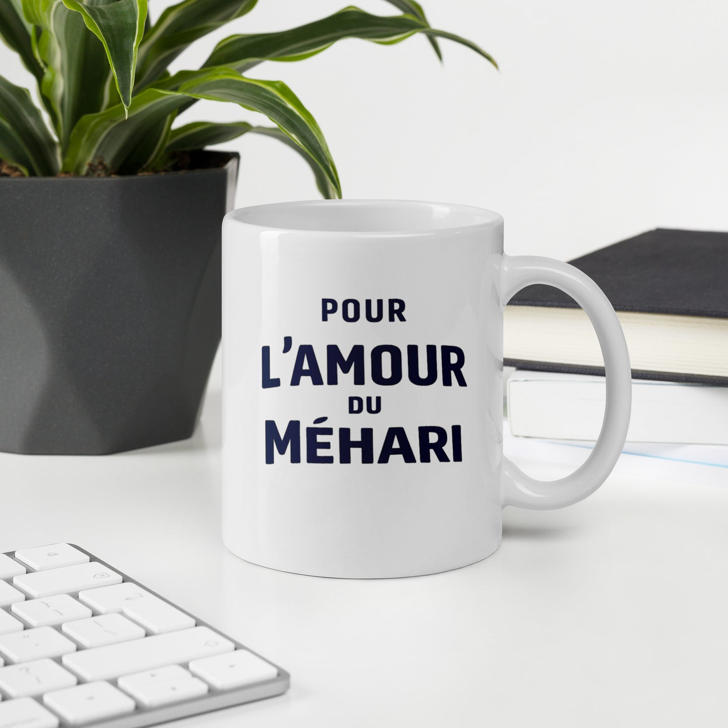 Pour l’amour du Méhari – design typographique | collection L’amour – mug à café en céramique