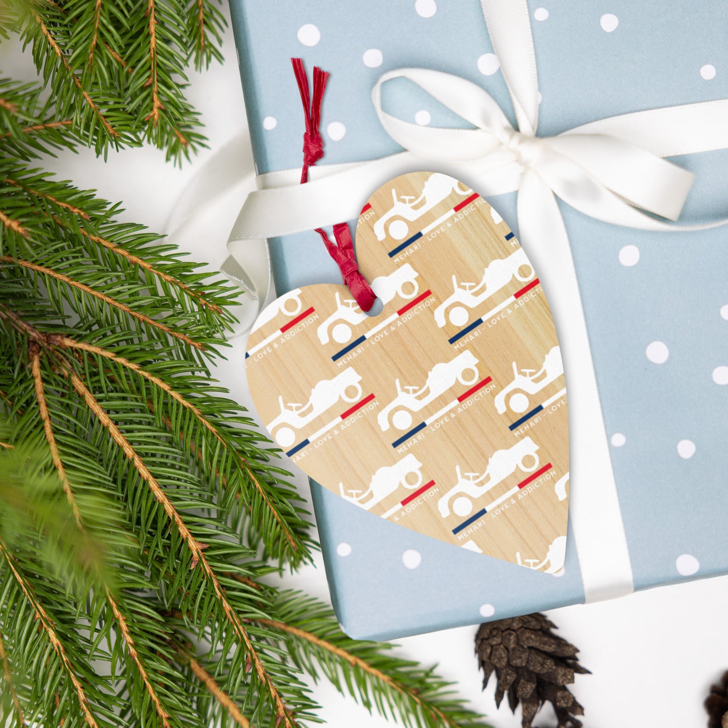 🎄 Wooden Christmas ornament "Méhari – Love & Addiction" | Double-sided & Magnetic
