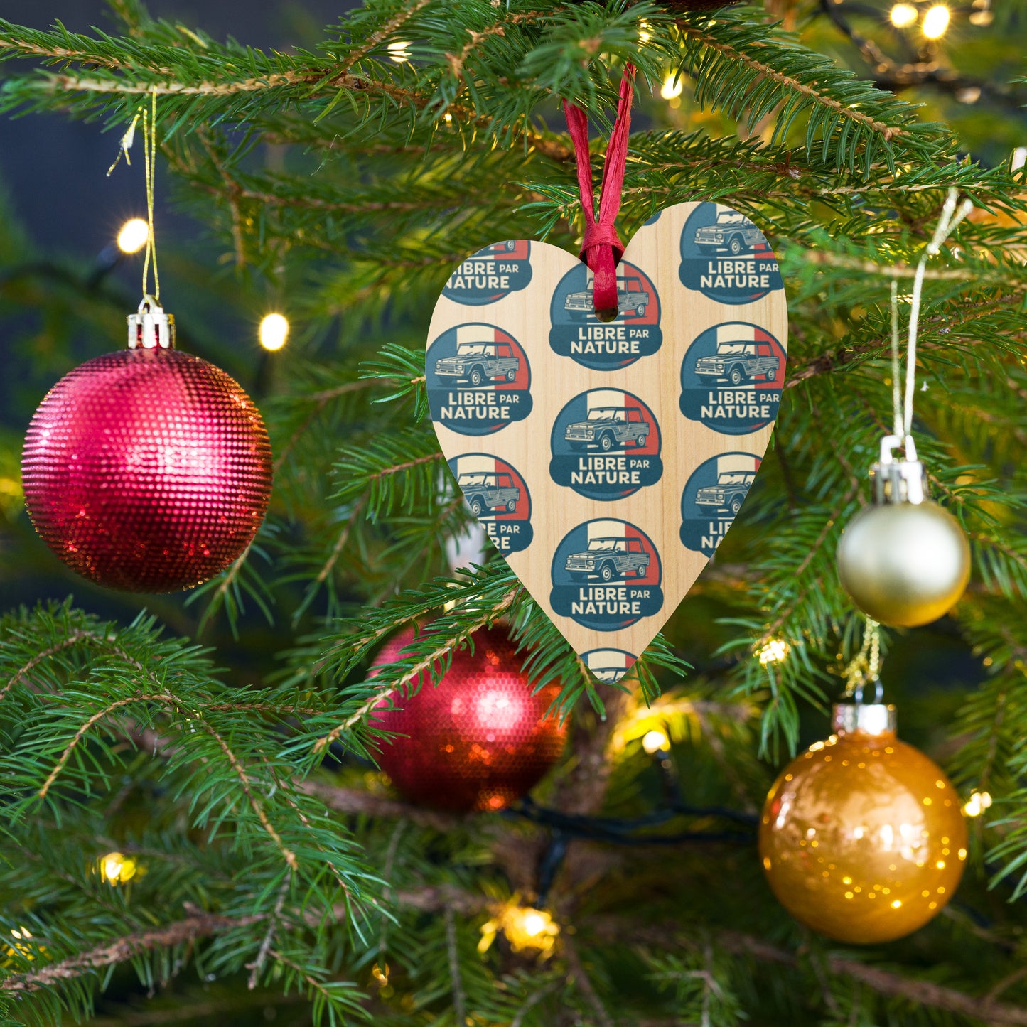 Citroën Méhari Wooden Christmas Ornament – Free of Mind, Ready for Christmas!