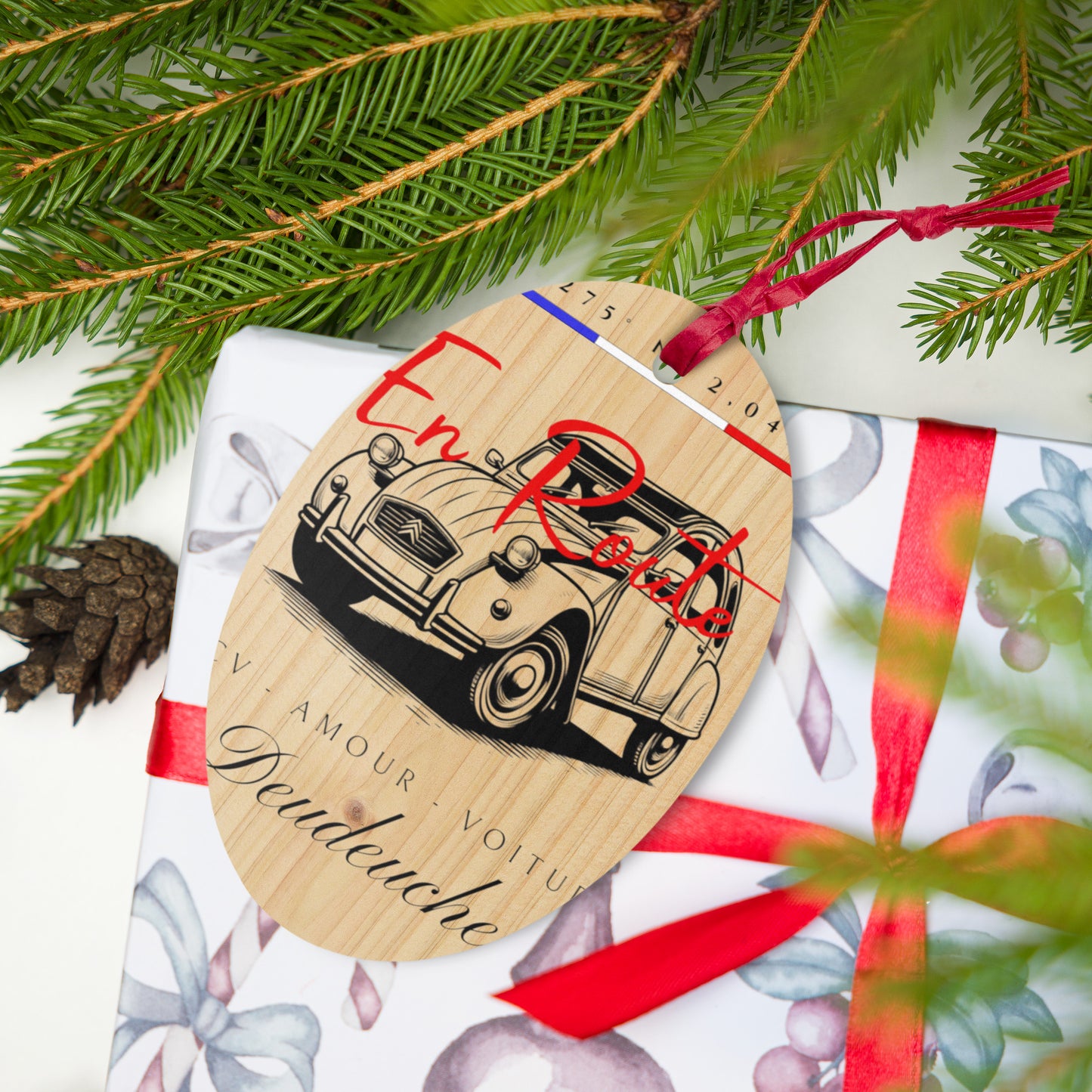 Wooden Ornament "En Route – Deudeuche"