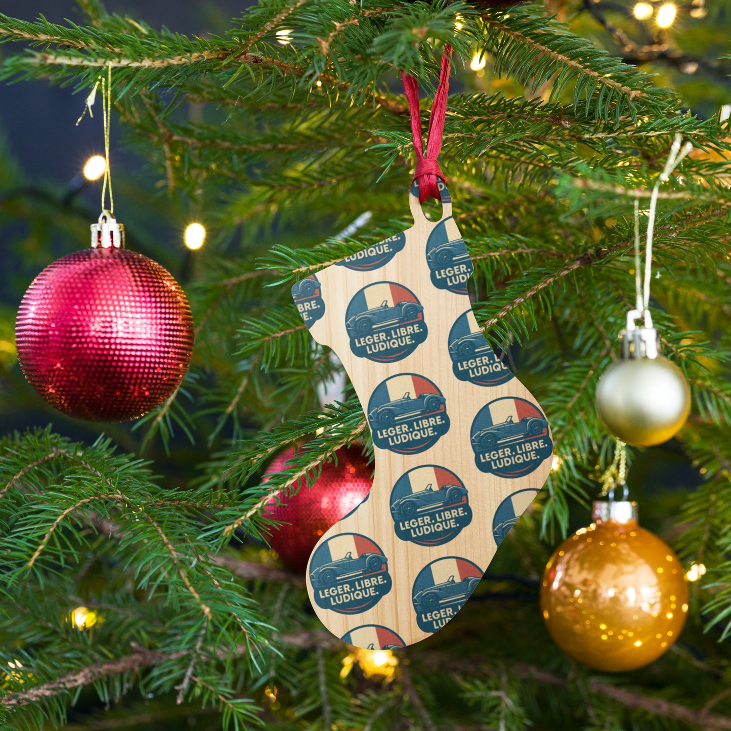 Burton Sportscar Kerstornament – Licht, Vrij & Speels voor Onder de Boom