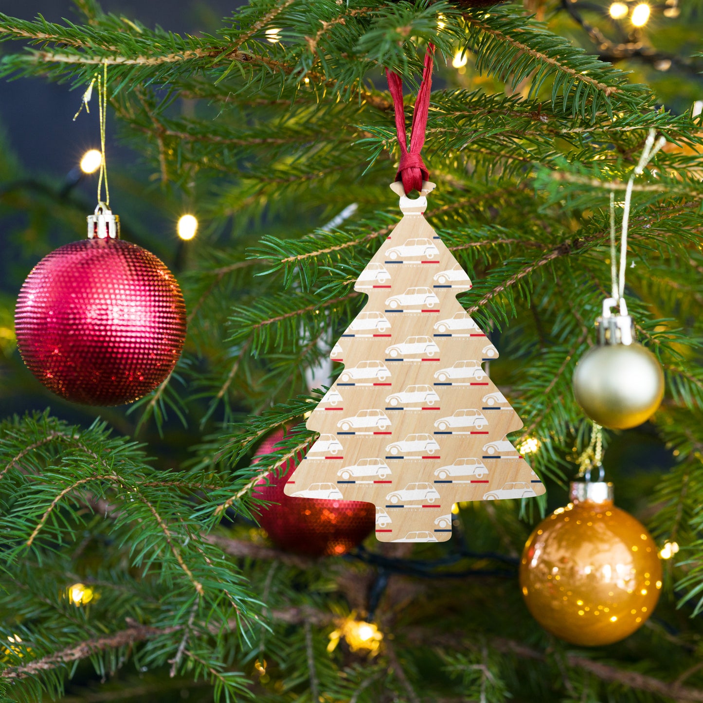Wooden Citroën Dyane Ornament – Retro French Flair in the Home