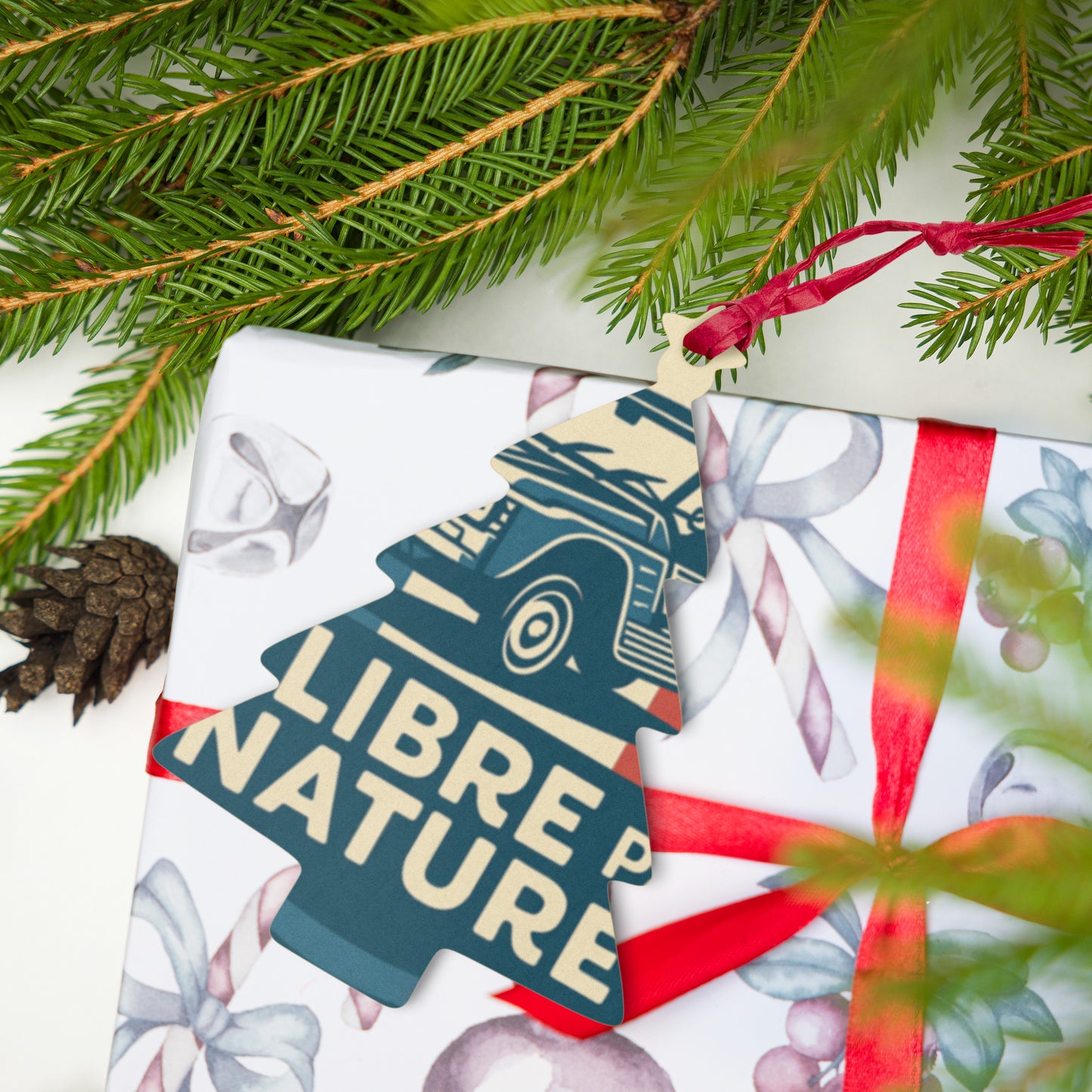 Wooden Ornament "Libre par Nature – Citroën Méhari"