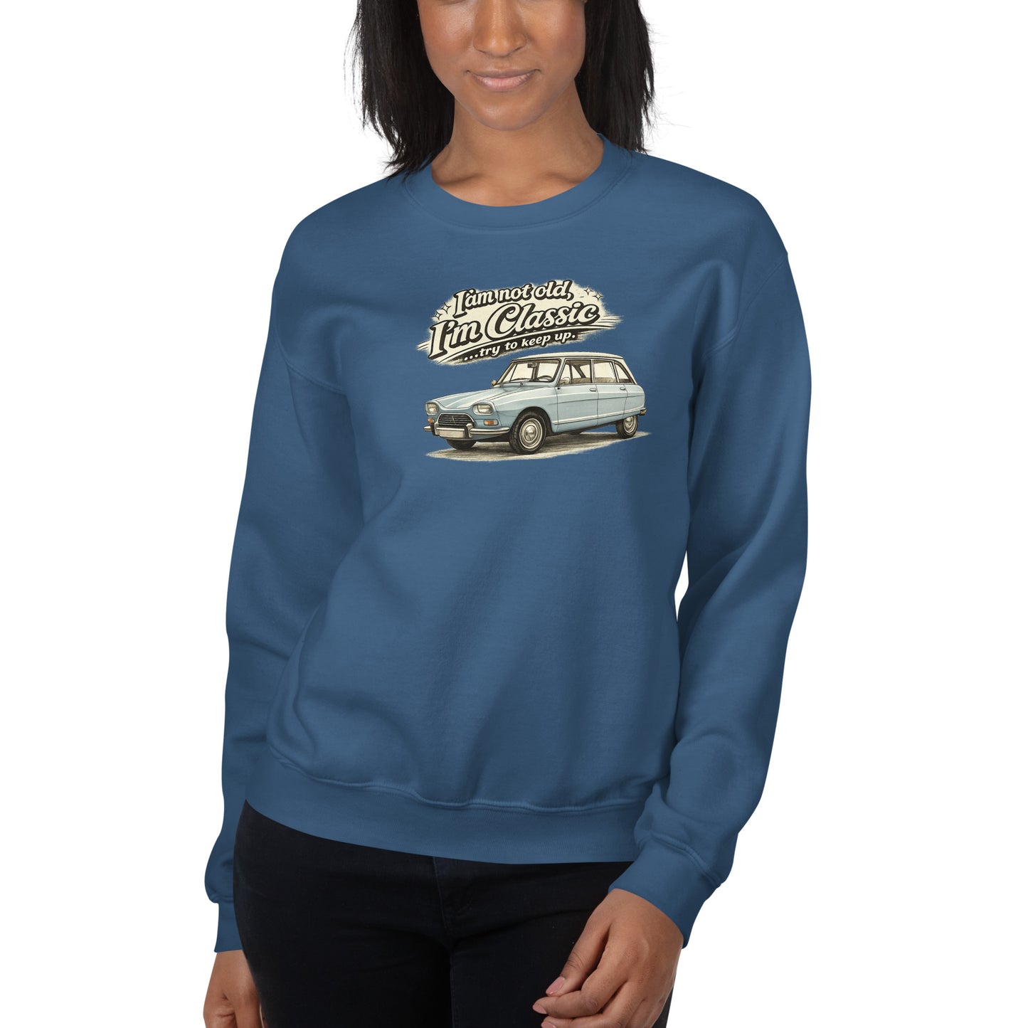 Classic Collectie Sweatshirt – Citroën Ami 8 Vintage Illustratie | “I’m not old, I’m Classic”
