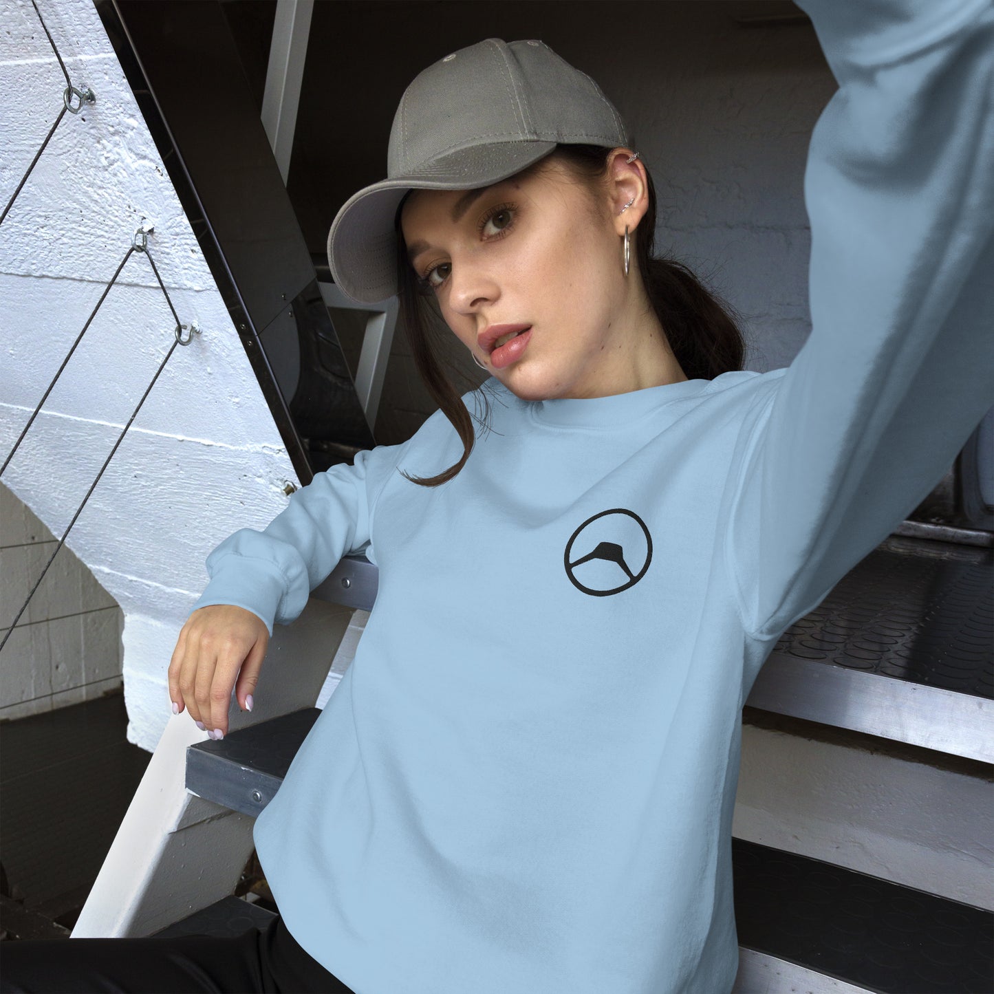 Unisex Sweatshirt with Embroidered Citroën A-type Steering Wheel – Warm & Timeless Design