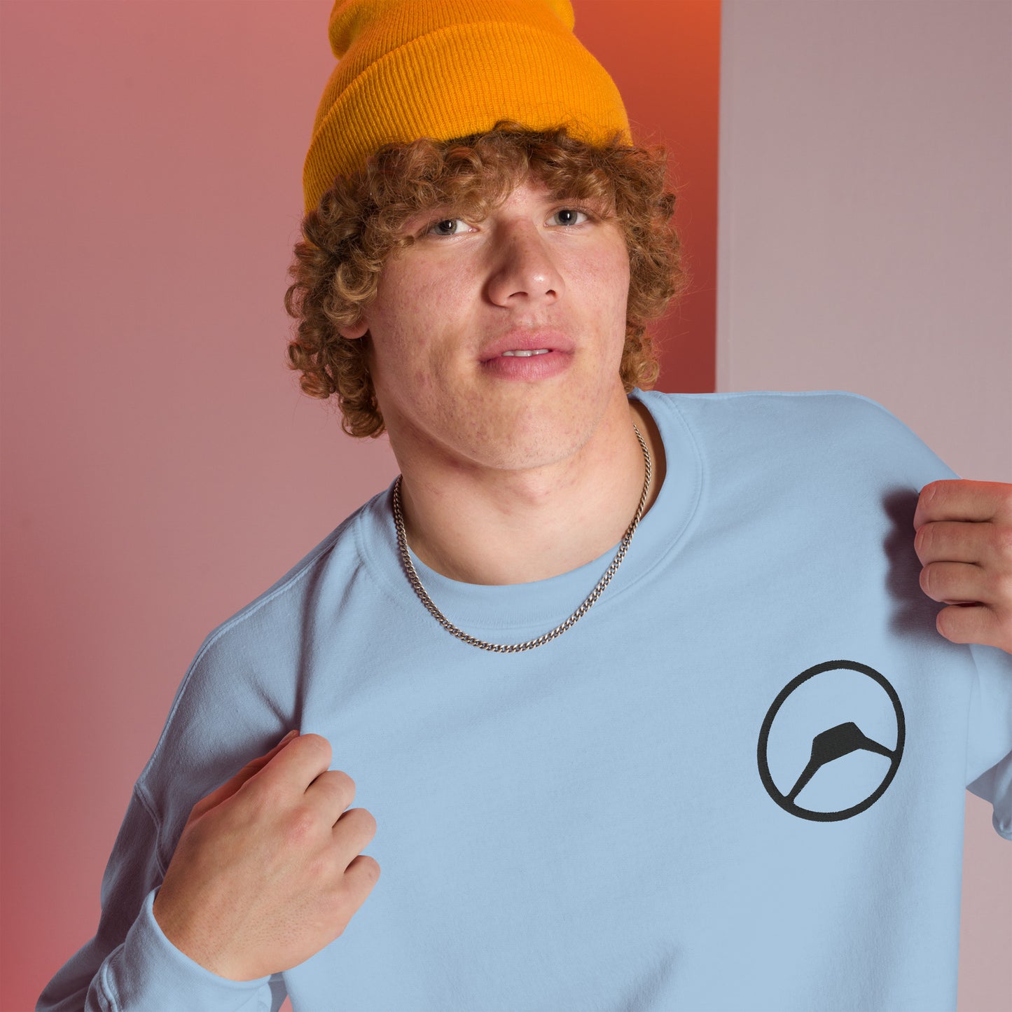 Unisex Sweatshirt with Embroidered Citroën A-type Steering Wheel – Warm & Timeless Design