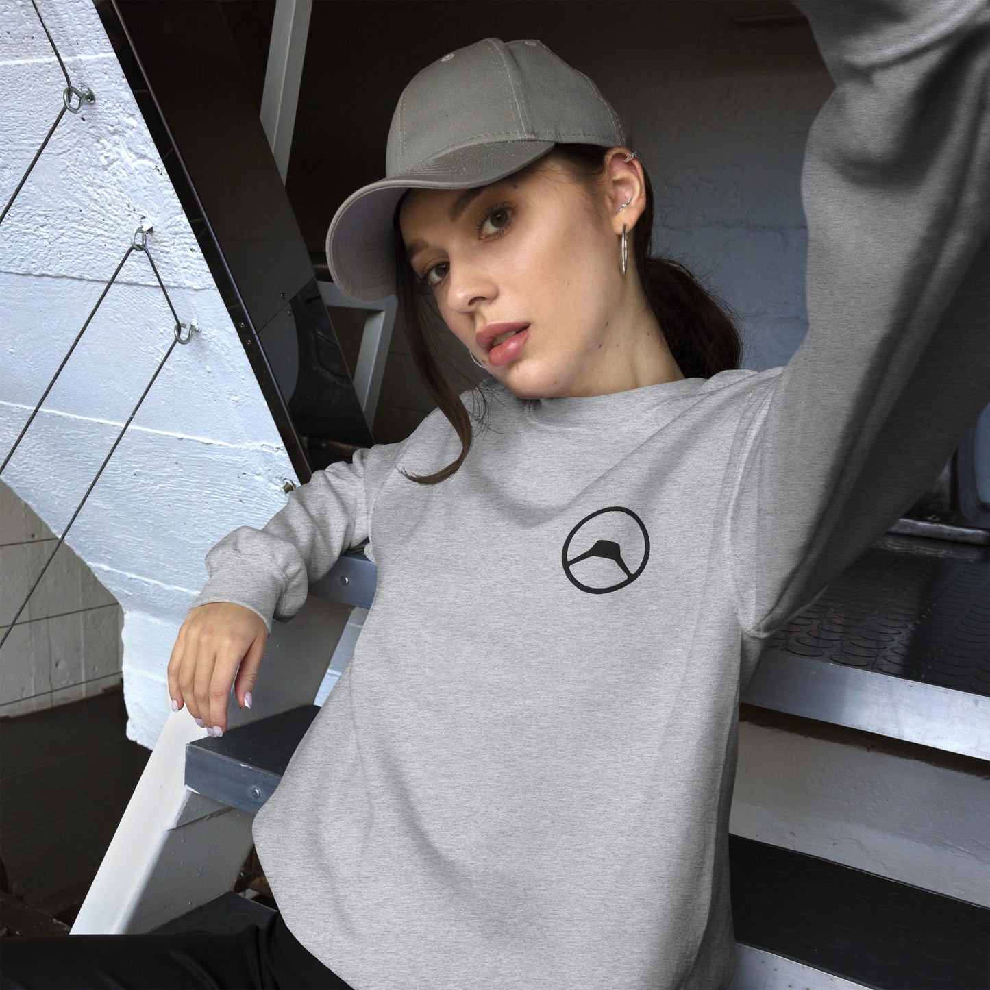 Unisex Sweatshirt with Embroidered Citroën A-type Steering Wheel – Warm & Timeless Design
